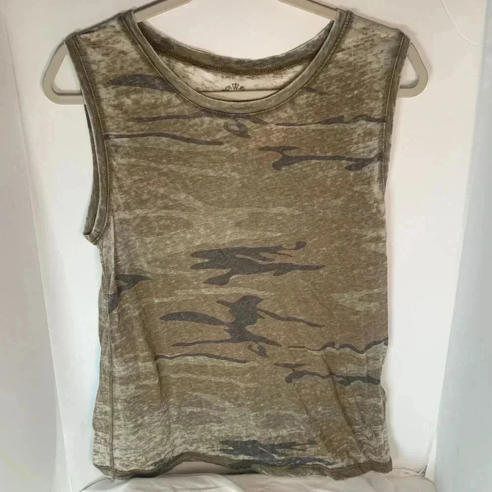 Vintage Well Women's Camo‎ Tank Top Sz M  Armycore Militarycore Campcore